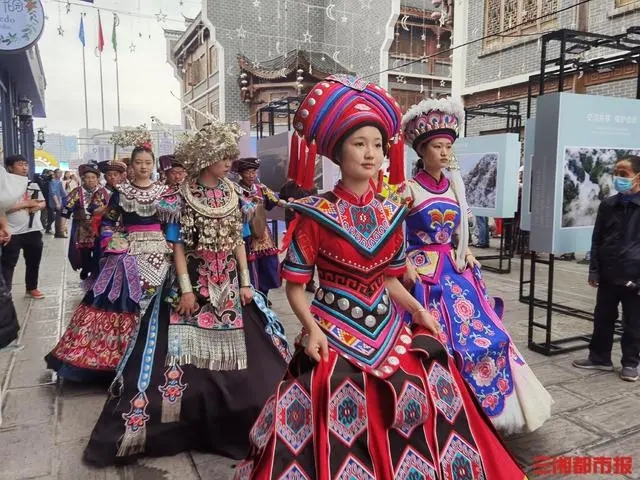 6556幅摄影大片等你来赏！中国·张家界第二届世界遗产摄影大展开幕
